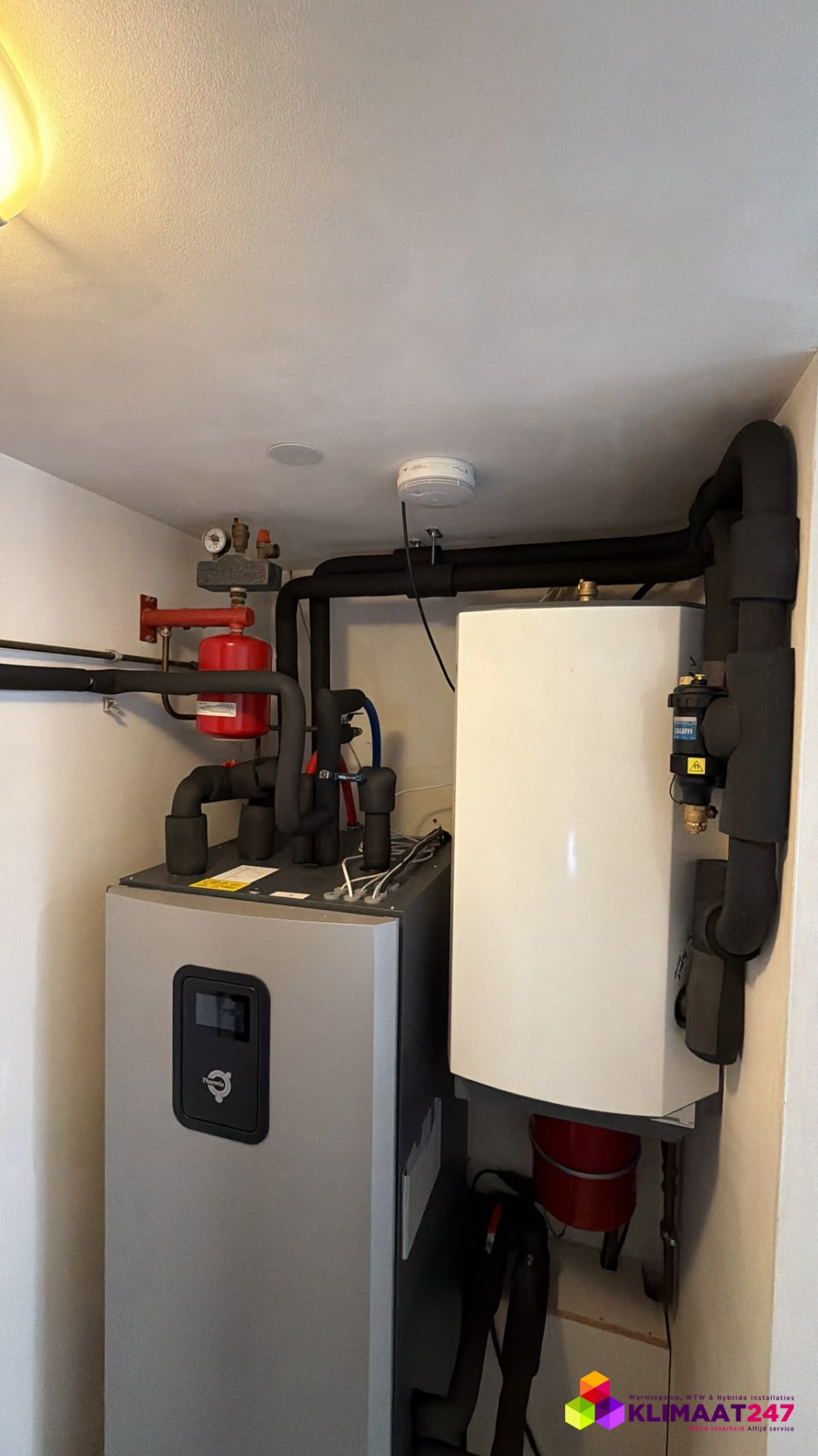 Thermia Calibra E12 met behouden expansievat en leidingwerk
